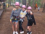 Klasa 4b na zajęciach sportowo-sprawnościowych w Parku Linowym