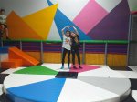 Klasa 4b na zajęciach sportowych w Parku Trampolin