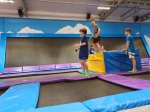 Klasa 5b na zajęciach sportowych w Parku Trampolin 