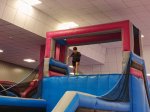 Klasa 5b na zajęciach sportowych w Parku Trampolin 
